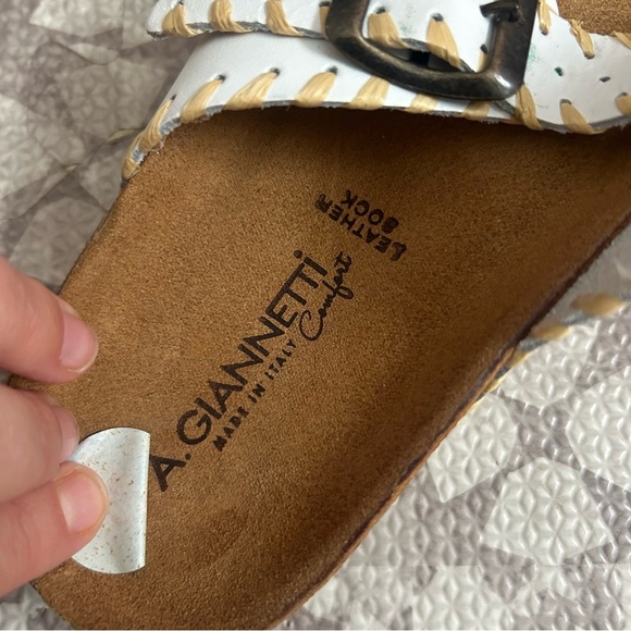 A. Giannetti white leather sandals size 8- made in Italy - Picture 2 of 4